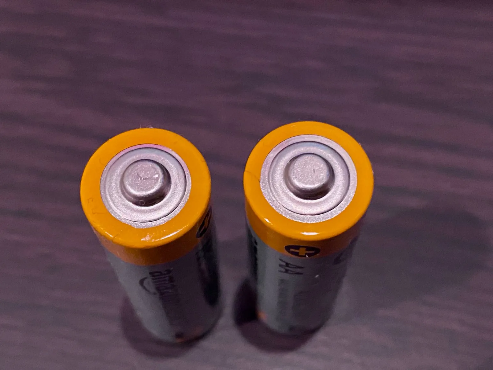 Robot mower battery on charge, the biggest long-term maintenance expense to plan for